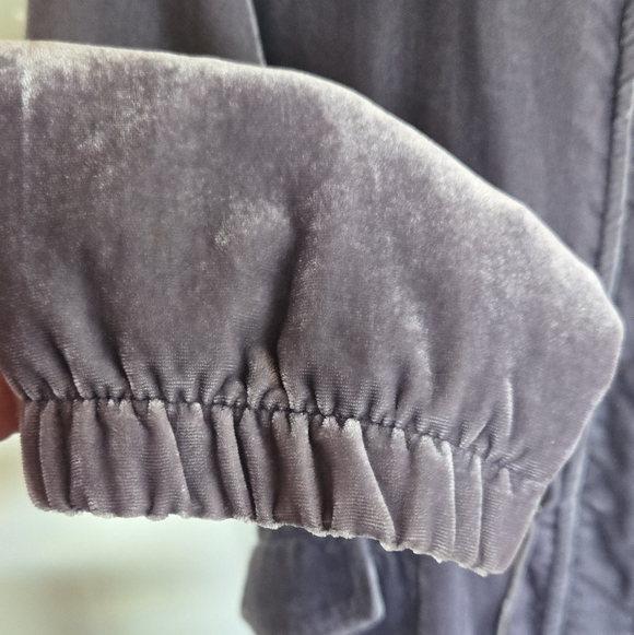 Torrid Women's Long Sleeve Full Zip Snap Grey Velvet Anorak Jacket Size 2X - Picture 6 of 11